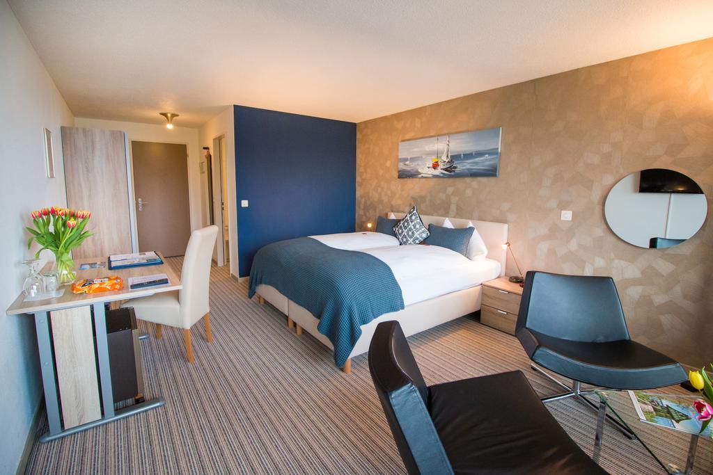 Park - Hotel Inseli Romanshorn Exterior foto